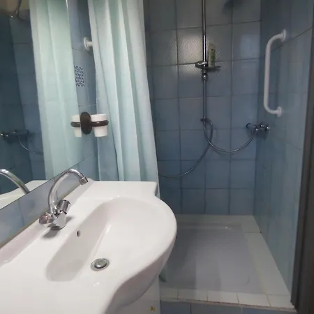 Cabine,3 Couchages, Rdc Appartement